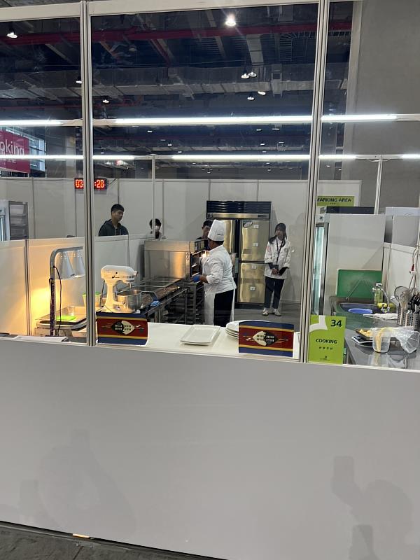 西餐選手於競賽現場。