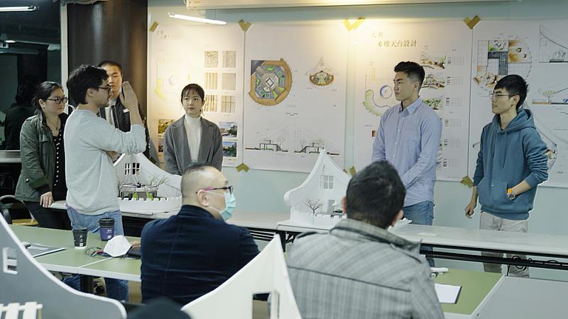 景觀系課堂融入創新視角,青年設計者以創意與本土思維回應島嶼環境挑戰,為永續地景奠定基礎。