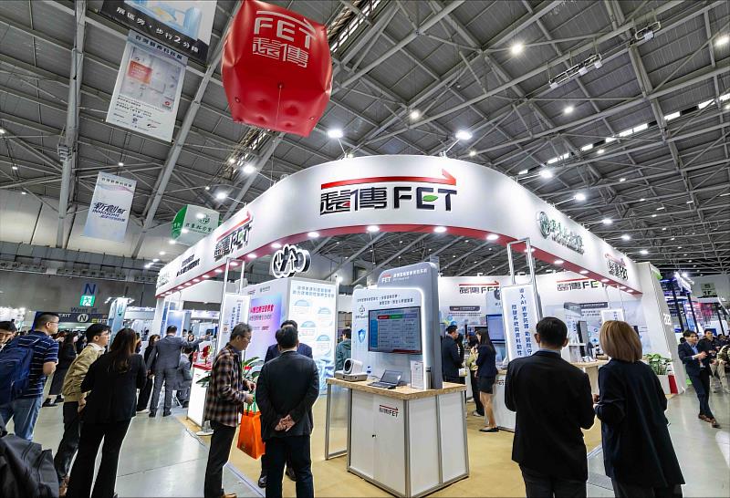 台灣醫療科技展開幕，遠傳攜手亞東醫院參展。