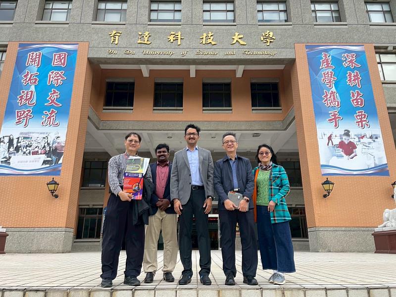 印度清奈JNN工程學院副主席及國際長參訪育達科技大學合影。