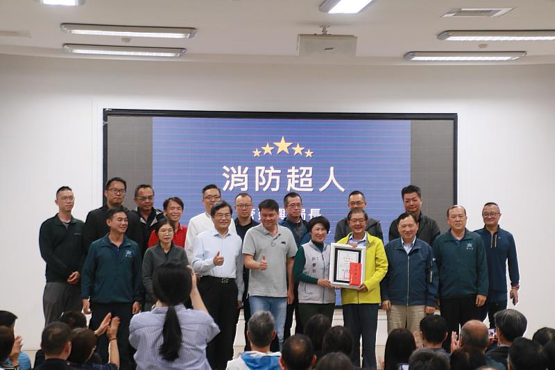 臺東縣府今擴大主管會報 饒慶鈴與團隊將繼續打拚帶領臺東走向不一樣未來 讓縣民過的更幸福