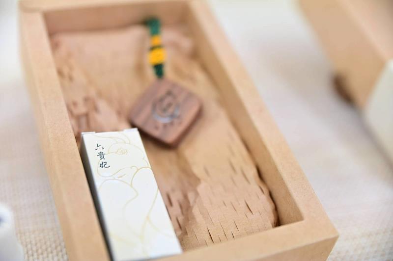 分署輔導合作社開發產品。