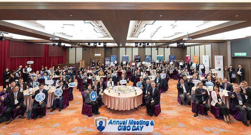 全體與會人員大合照。