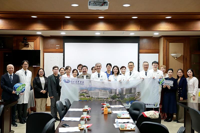 花蓮慈濟醫院承接衛生福利部「新南向衛生醫療合作與產業鏈發展計畫」以來，持續深耕菲律賓醫療合作，近年在菲律賓北部地區建立穩固夥伴關係。