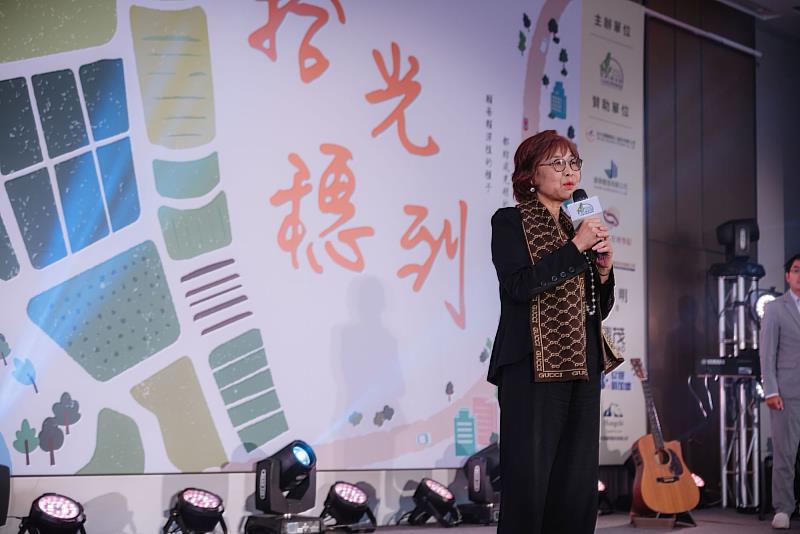 遠見雜誌社長兼哈佛商業評論全球繁體中文版執行長暨台灣尤努斯基金會榮譽顧問楊瑪利開幕致詞。