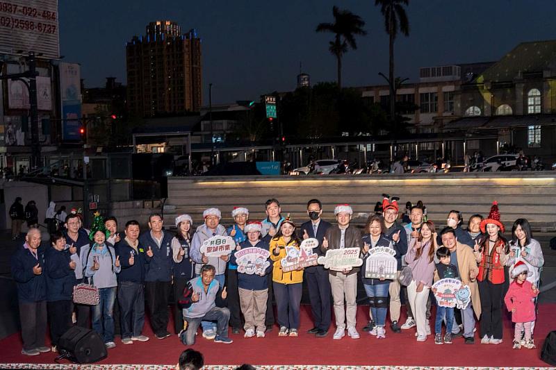 2025新竹FUN聖誕璀璨點燈大合影。