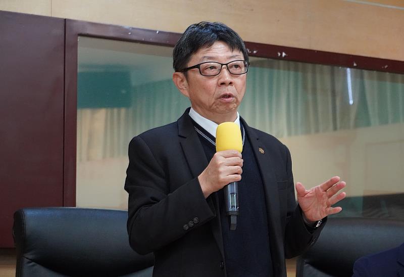 臺科大校長顏家鈺致詞。