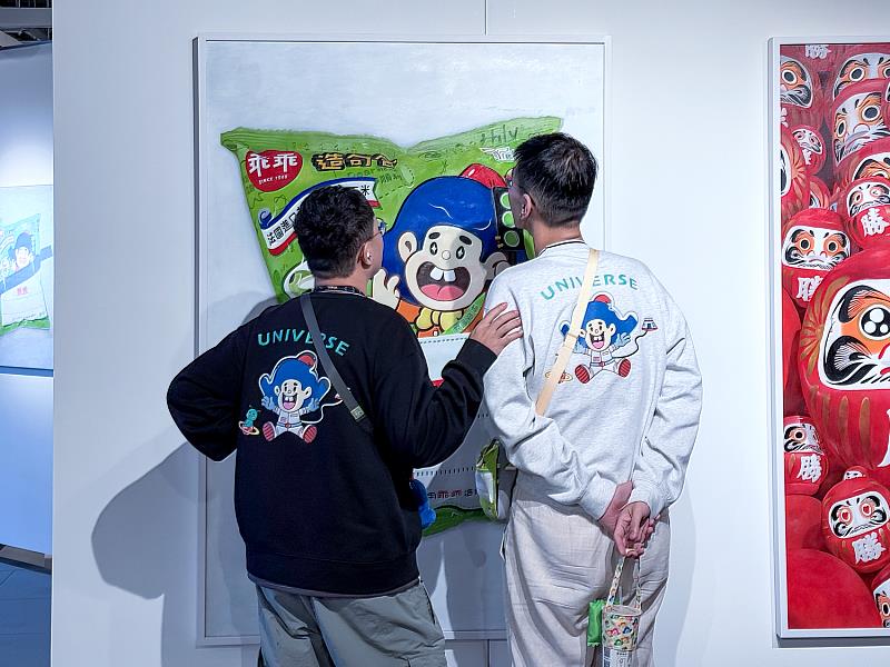 乖乖鐵粉驚喜現身成最亮眼彩蛋：一對乖乖忠實粉絲全身穿戴乖乖元素，更分享「車上放乖乖真的有效！」的親身經驗，引起全場熱烈討論。