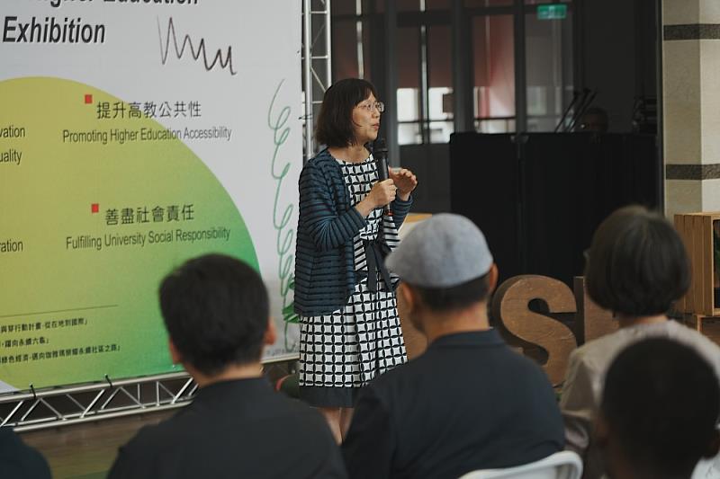 長榮大學教務長丁碧慧於開幕式致詞，強調學校3件USR計畫與高教深耕計畫共同推動長榮大學之社會實踐與教學創新。