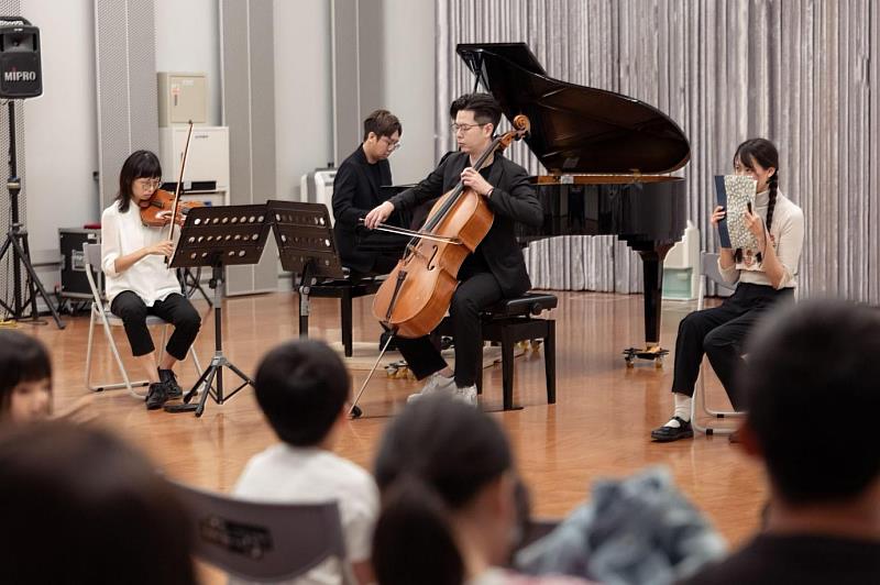 8月9日「台文繪本音樂會」現場活動照。(圖片來源:賦格兒童音樂)