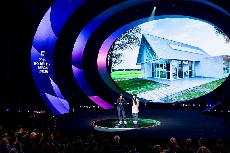 逢甲大學「媽厝小書屋」連奪臺北、金點設計獎雙料年度大獎