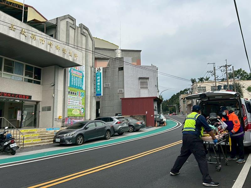 竹崎鄉衛生所即刻救援，成功搶救95歲婦人。
