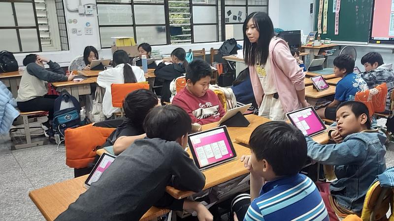 The Hualien County Government continues to advance digital teaching capacity in schools.