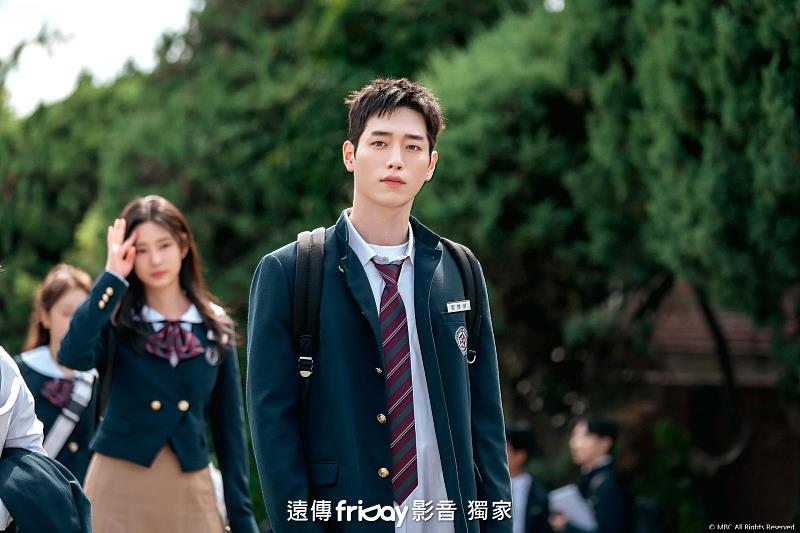 《臥底高中》劇照