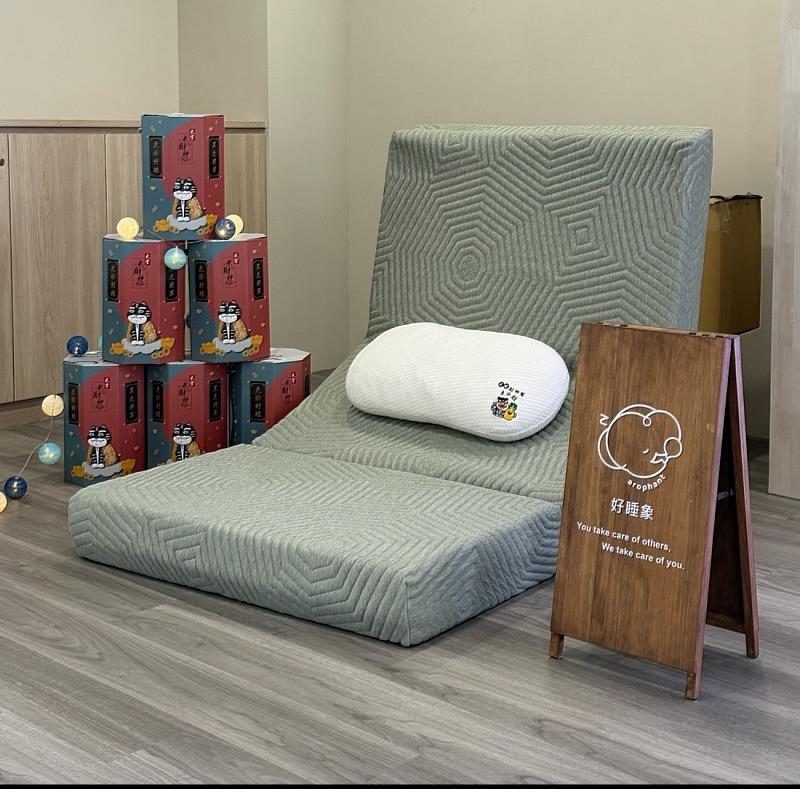 應外系成果發表暨英文戲劇公演記者會－欣上原公司舒眠床產品