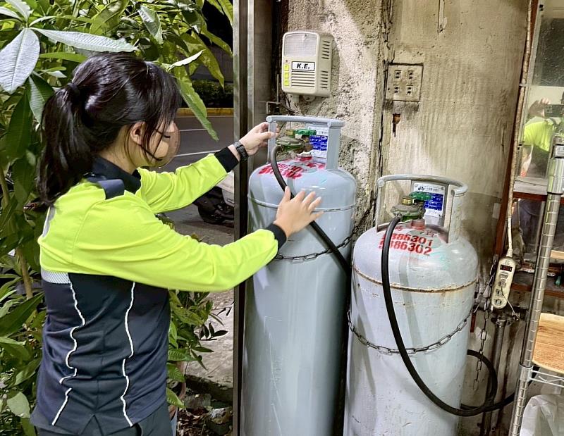 新竹市消防局執行串接營業場所專案檢查。