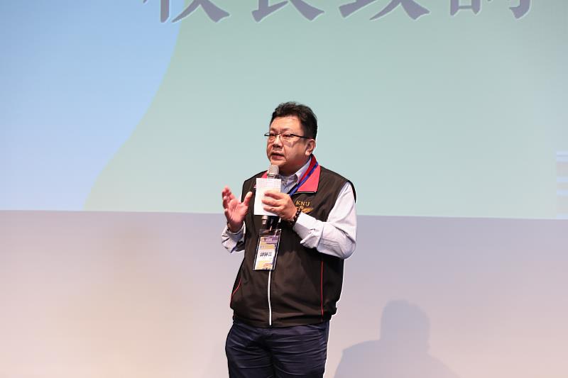 郭鐘達校長致詞勉勵持續深耕教育。