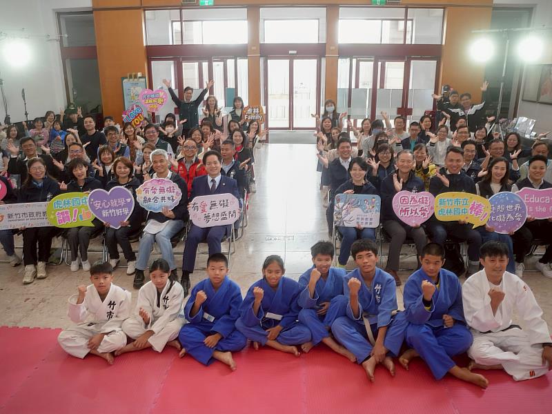 竹市特教美展登場 邱臣遠代理市長：普特共融打造多元教育環境