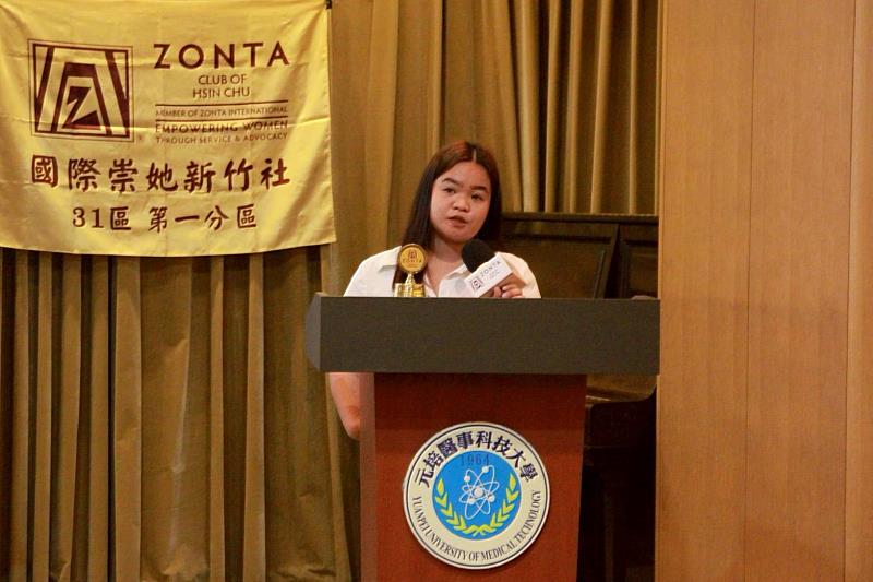 元培崇她青年社由醫學檢驗生物技術系一年級、菲律賓籍學生賈若心擔任首任社長