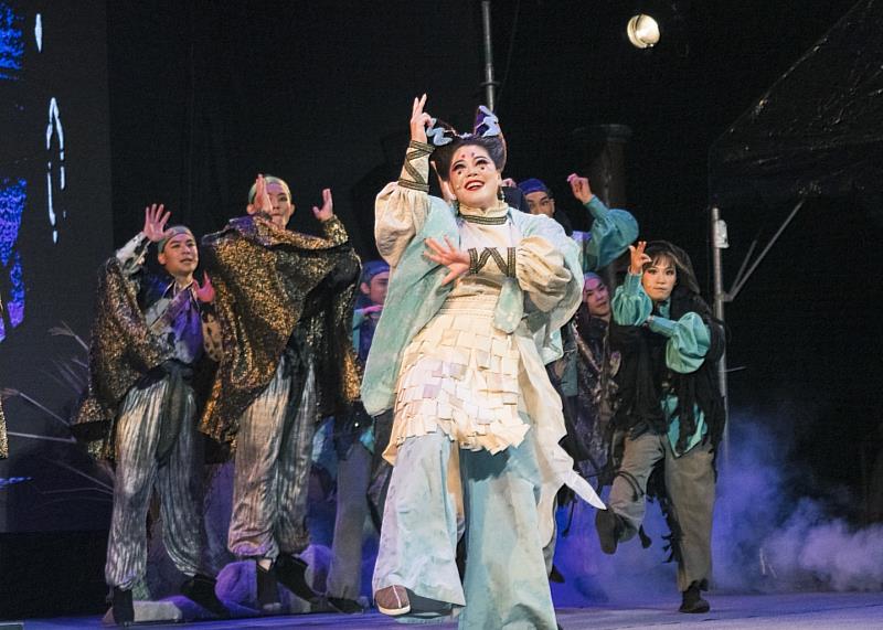 紙風車藝術卡車開進竹崎，唐美雲歌仔戲團即將熱鬧登場-2