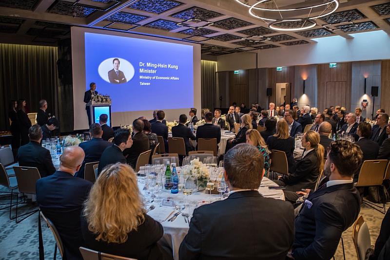 龔明鑫部長出席台灣波蘭企業論壇。