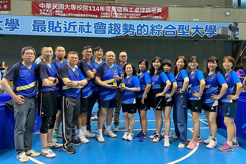 海大教職員桌球隊大放異彩 首度稱霸男團甲組、締造2冠2亞佳績