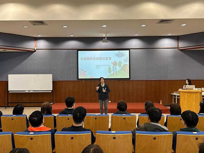 秘書長張治祥致詞，期盼透過此次課程深化同仁對法規的理解，進一步營造透明、誠信的行政環境。