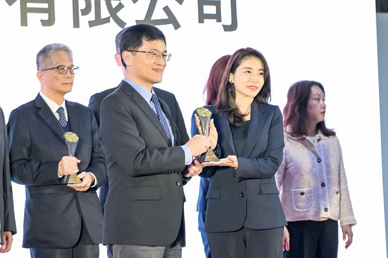 遠傳榮獲「Buying Power採購獎勵」卓越領航獎