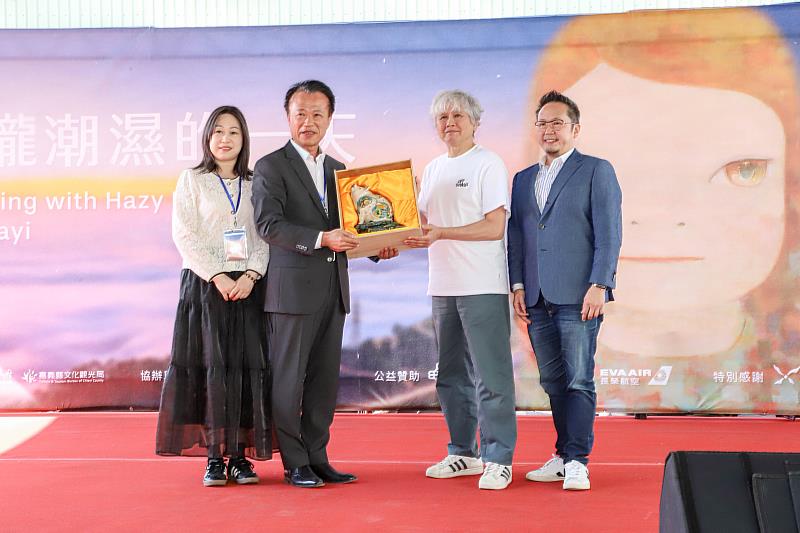 奈良美智10年巡展抵嘉，「凋謝的花（2020版）」首度在台展出-4