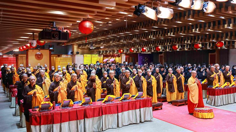 圖說2. 靈鷲山華嚴法會啟建，展開為期 17 天的法筵勝會。(圖片提供/靈鷲山佛教教團)