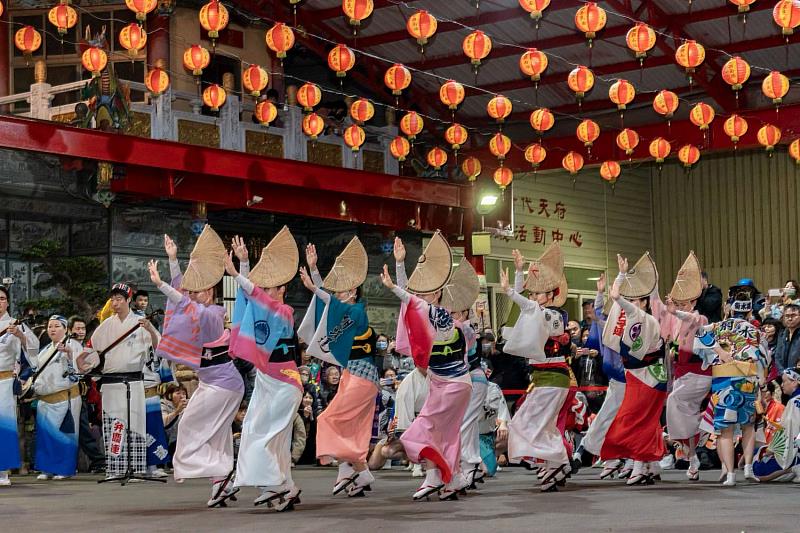 阿波舞至代天府演出現場。
