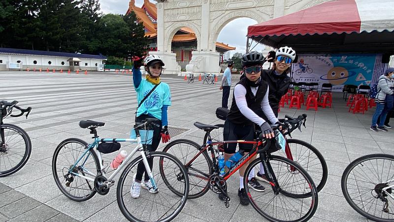 「同星協力轉動愛」救國團臺北市中正區團委會攜自閉症總會辦自行車環島