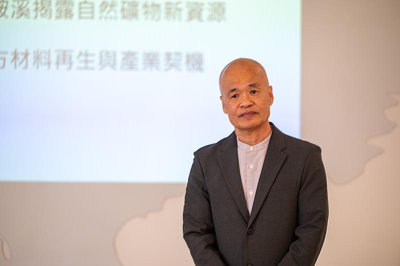 陶藝家陳金旺指出，砂質淤泥的相關成分亦具備陶瓷創作的應用價值，高比例石灰石（碳酸鈣）有助於陶瓷釉藥的玻化。