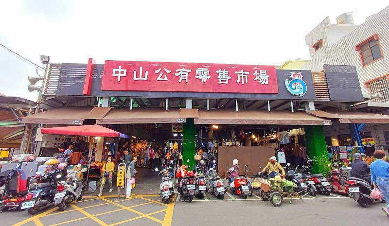 佳里中山市場的美學改造著重在門面翻新與美化。