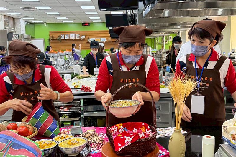 新社區農會福興家政班料理作品,聚焦在地連結與創新能量,大受好評。