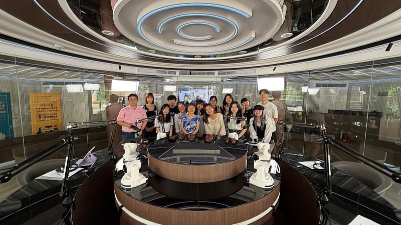 世新口傳系跨校合作，揭示護理生專業挑戰與生命故事。（世新大學提供）