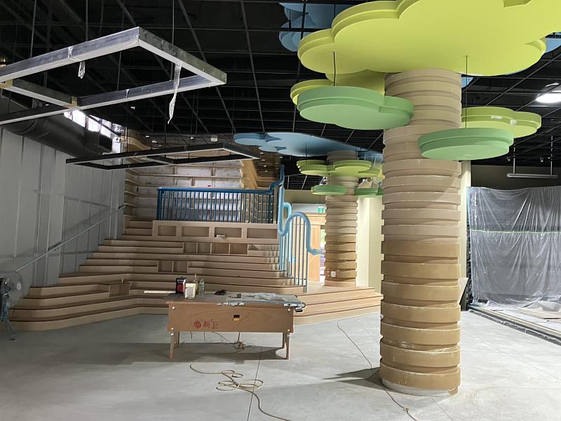 「跨域思維互動體驗教育館」位於花蓮運動休閒園區F棟。