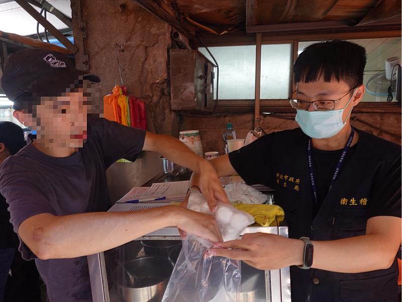 餐飲業抽驗湯圓照片