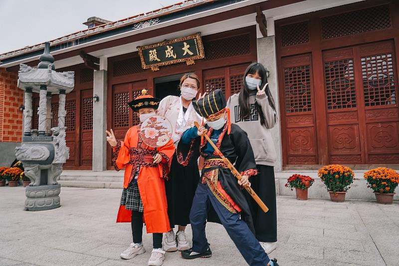 新竹救國團冬令營隊「貓裏狼人殺．苗栗玩很大」 潮流桌遊X綜藝熱門 真人實境狼人殺冬令營隊熱血開跑！