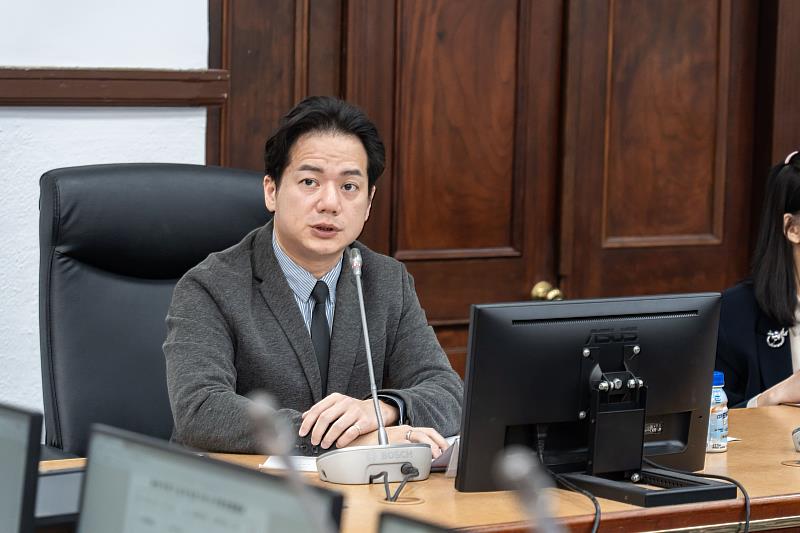 代理市長邱臣遠致詞。