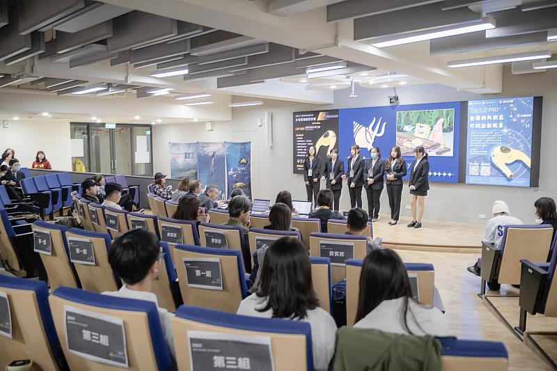 決賽現場競爭激烈，各校優秀團隊的簡報皆展現成熟且具實務價值的企劃成果。