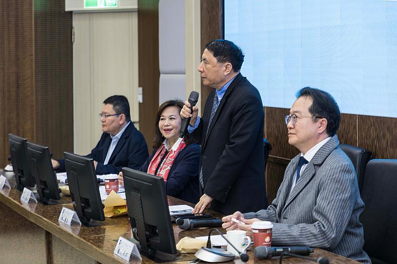 海大許泰文校長感謝市府對市海再生交流平台的重視。