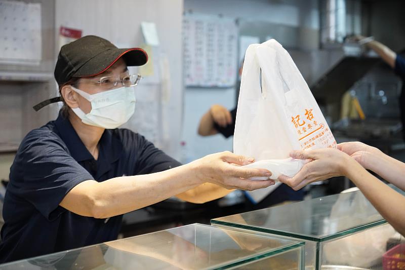 新北待用餐計畫「用一頓飯串起善循環」,累計受益超過72萬人次