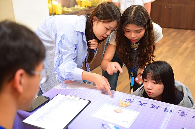 大健康產業職場新知，進行各系闖關活動