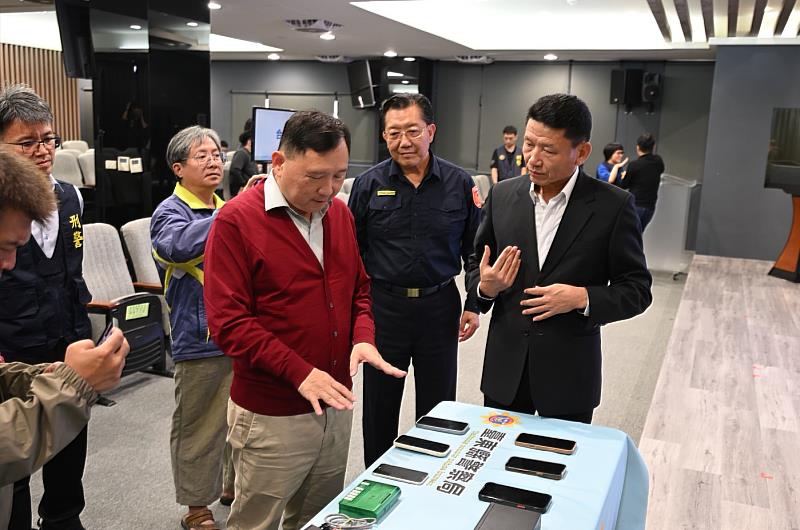 東警防詐 主動出擊! 溯源打擊IP-PBX無人機房