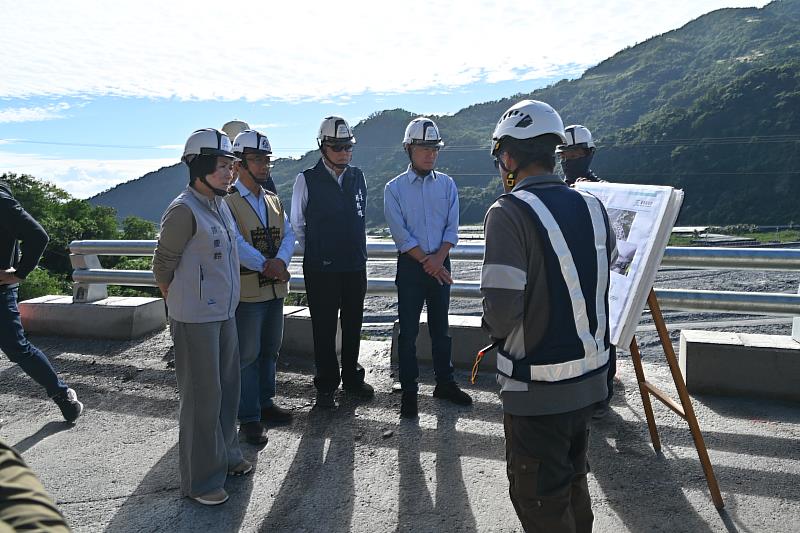 視察南迴災後復建 饒慶鈴:5.13億全縣6河川疏濬經費到位