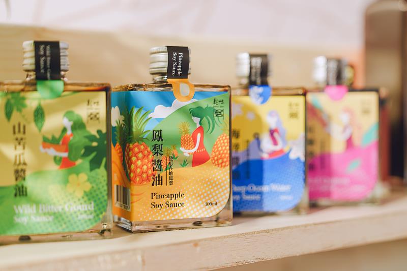 展售會集結7家花蓮特色品牌，上架在地美食與伴手禮，呈現花蓮產業在災後重整中的品牌能量。