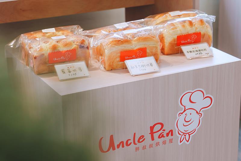 展售會集結7家花蓮特色品牌,上架在地美食與伴手禮,呈現花蓮產業在災後重整中的品牌能量。