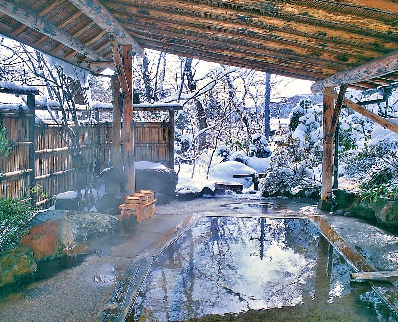 東鳴子溫泉最為人稱道的是以家庭式服務為宗旨的旅館眾多。