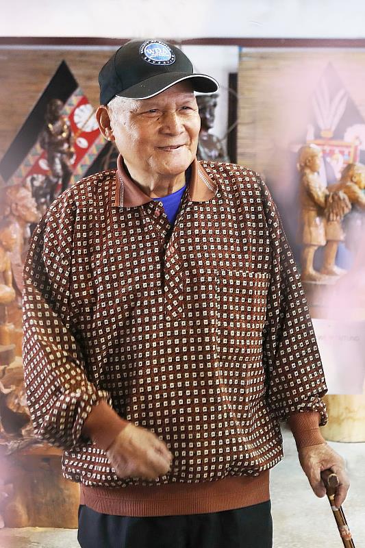 重要傳統工藝「卑南族tu’tu’木雕」保存者Haku哈古（陳文生）。